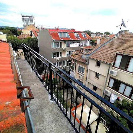 Apartment Attic *